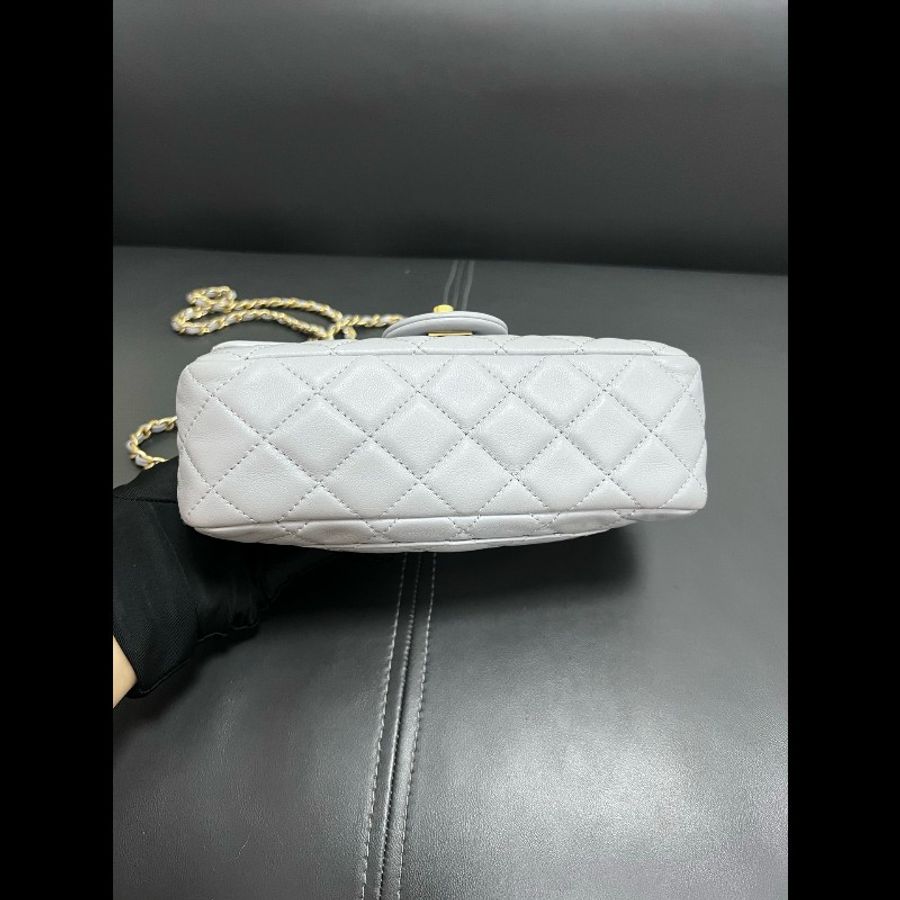 Chanel gold ball classic flap 灰色羊皮金球大mini-9