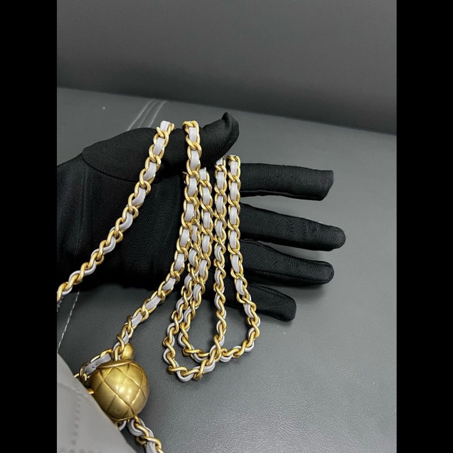Chanel gold ball classic flap 灰色羊皮金球大mini-17
