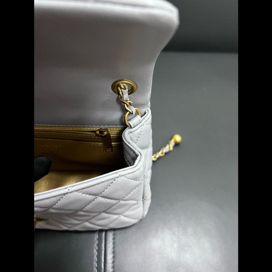Chanel gold ball classic flap 灰色羊皮金球大mini-20