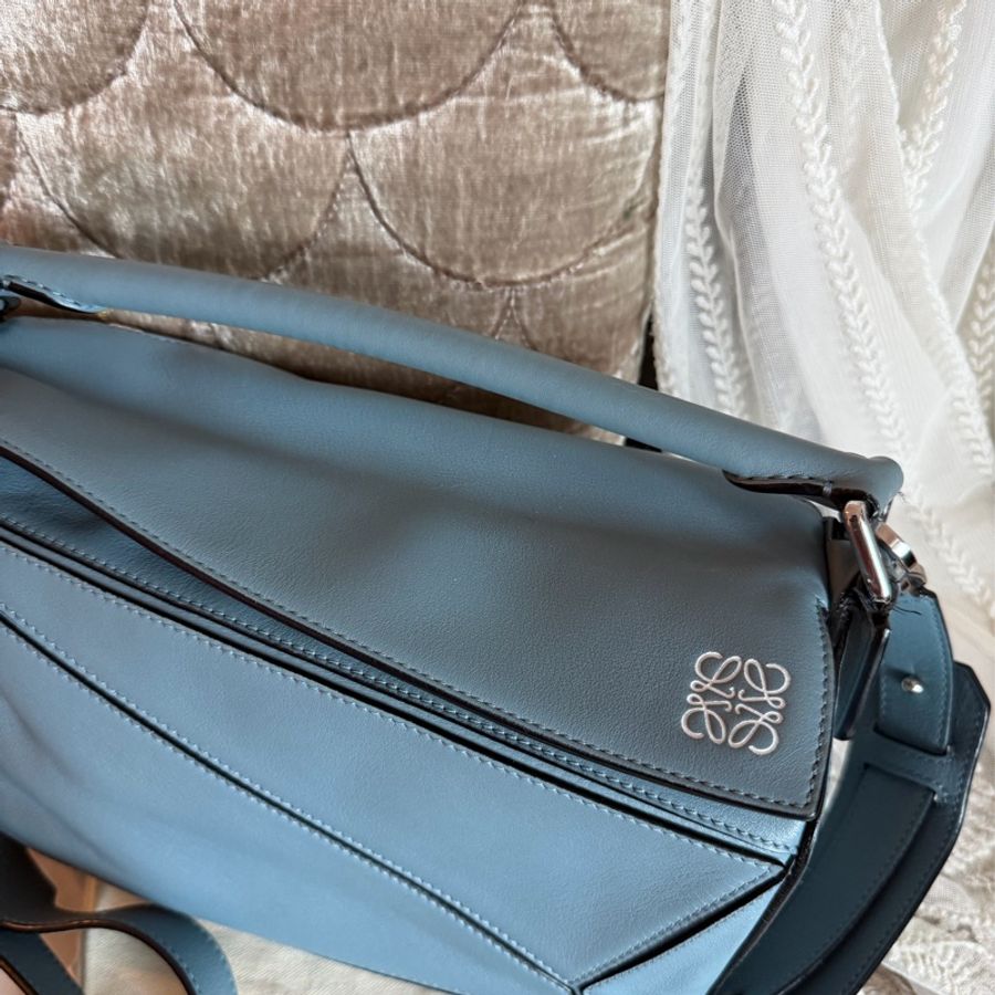 羅意威 霧霾藍 幾何包 小號。loewe puzzle bag small size blue 斜挎包 手提包 斜背包-1