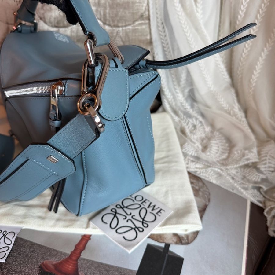 羅意威 霧霾藍 幾何包 小號。loewe puzzle bag small size blue 斜挎包 手提包 斜背包-15