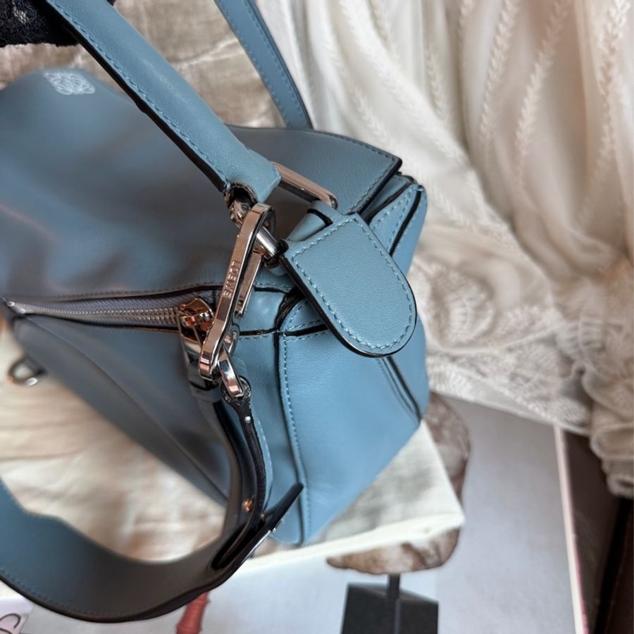 羅意威 霧霾藍 幾何包 小號。loewe puzzle bag small size blue 斜挎包 手提包 斜背包-27