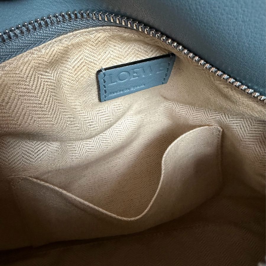 羅意威 霧霾藍 幾何包 小號。loewe puzzle bag small size blue 斜挎包 手提包 斜背包-45