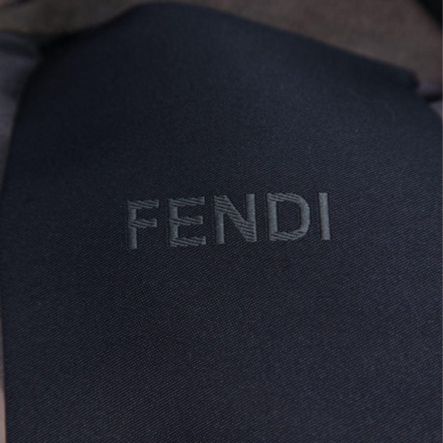 Fendi灰色貂毛莱茵石镶嵌披肩皮草马甲-19