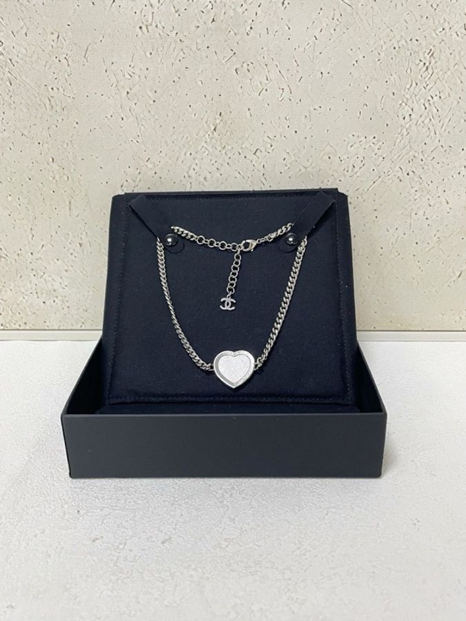 Chanel cc heart chocker-2