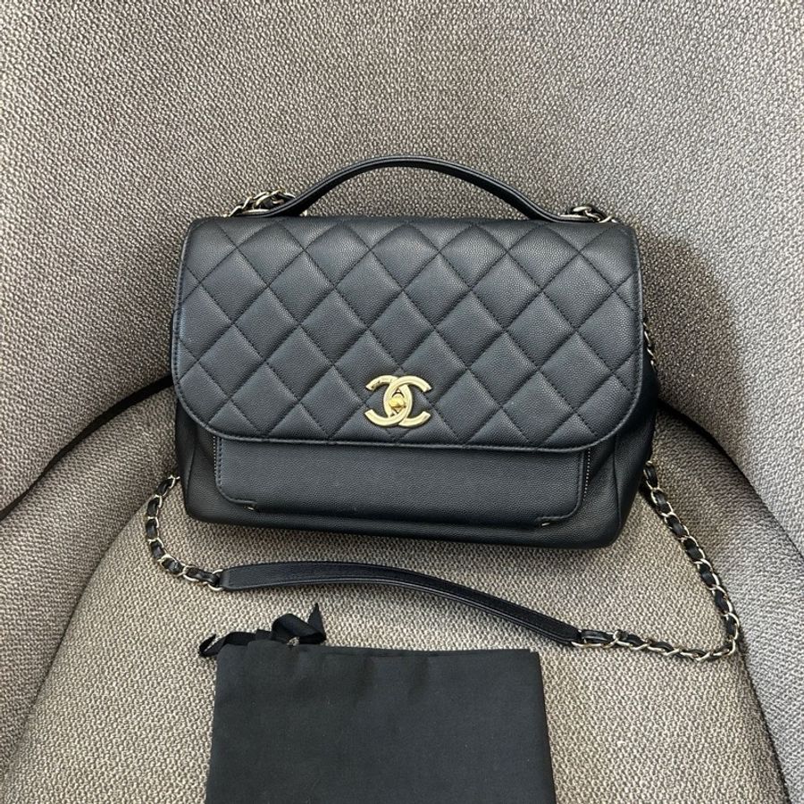 Chanel 香奈兒 黑色荔枝紋牛皮郵差包手提包斜挎包 金扣-0