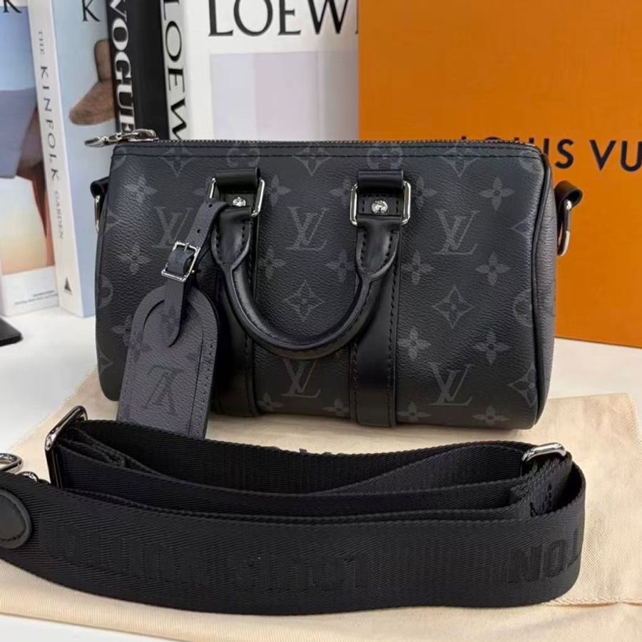 99新 路易威登/Louis Vuitton  黑武士keepall25  芯片款 底長25cm-0