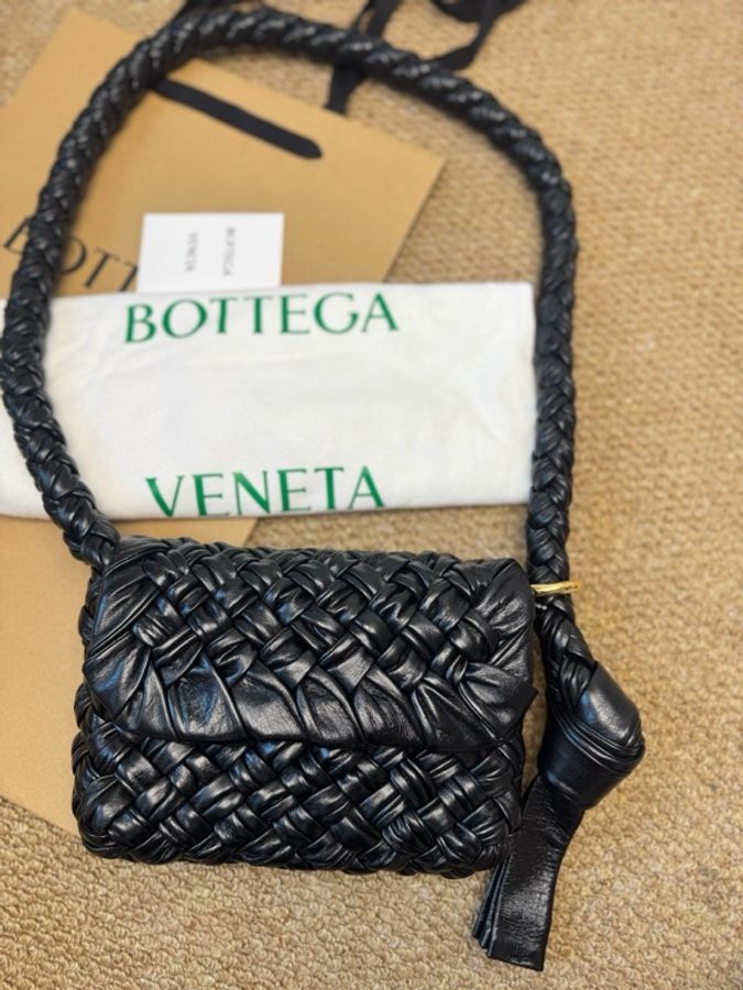 閒置新未使用 Bottega Veneta Kalimero Citta 黑色小號打結包-0