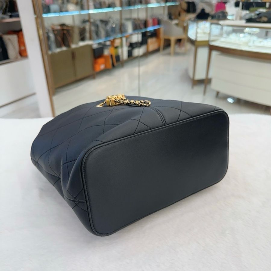 Chanel香奈兒 26P黑金牛皮Hobo菜籃子中號手提包 底長24cm-4