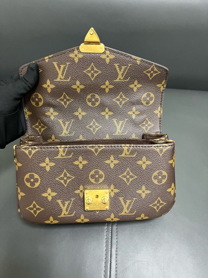LV pochette Metis mini-4