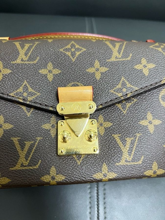 LV pochette Metis mini-7