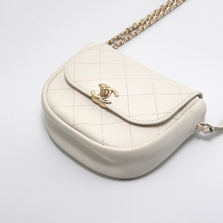 【威選精品】🤍 CHANEL 白色金扣馬鞍鏈條包-4