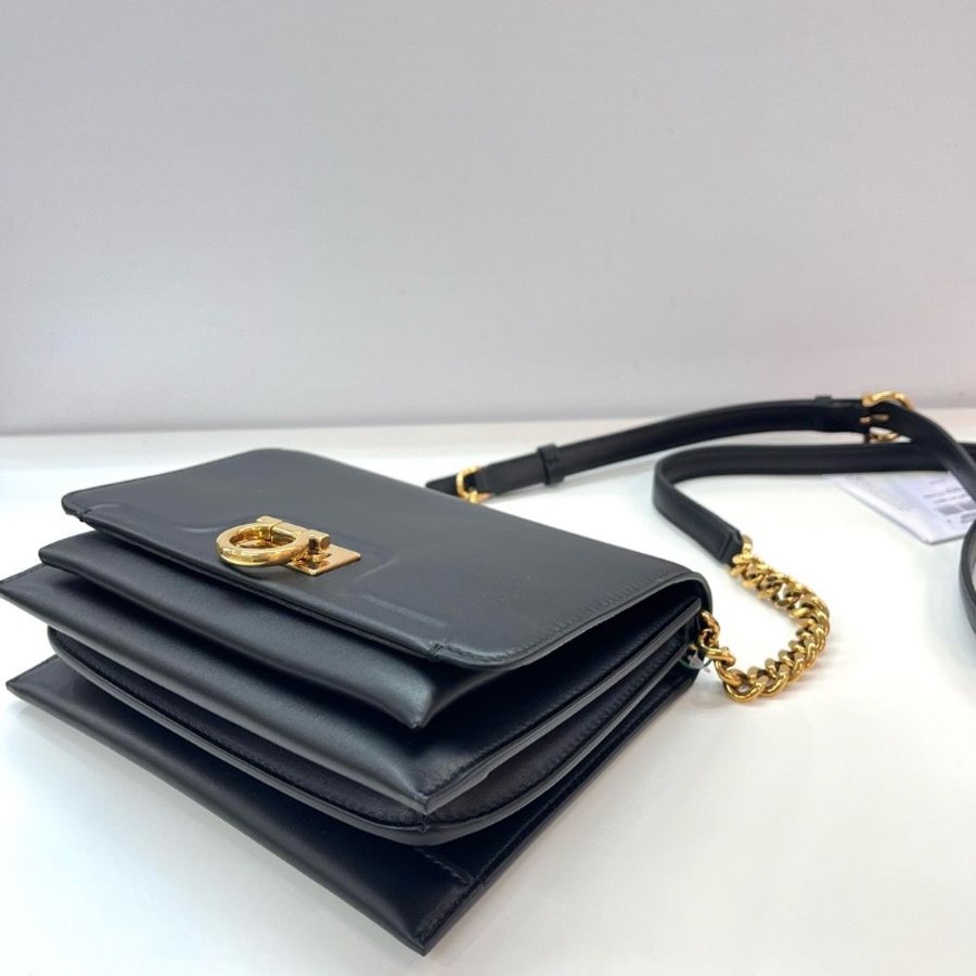Ferragamo Trifolio-2