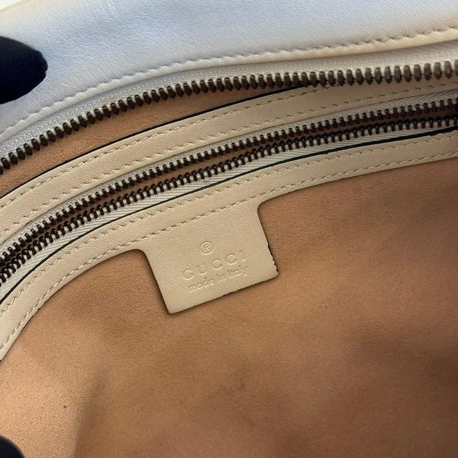 *SHIHNA名牌精品* Gucci Marmont 白色馬夢相機包-4