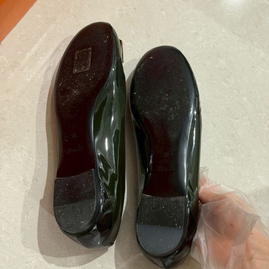 近新閒置🖤#Lv #灰色平底鞋 #38碼 #購證-7