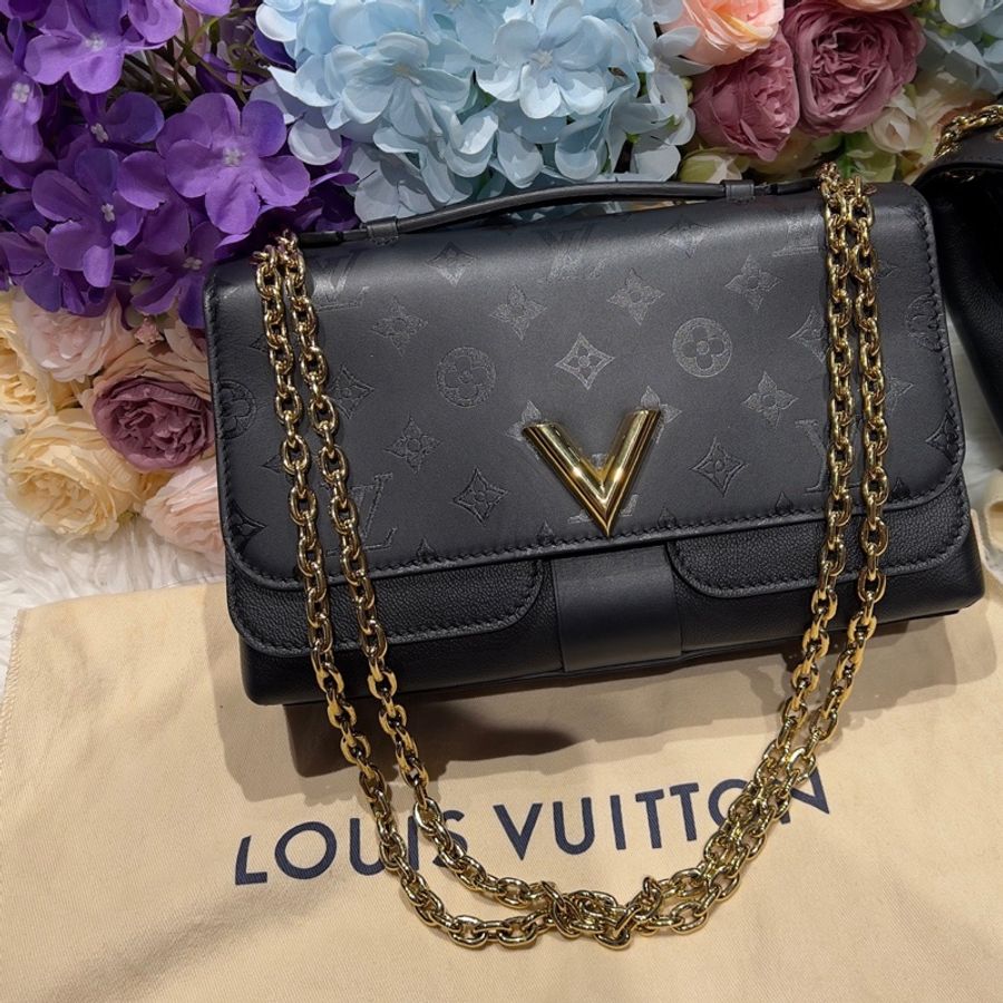LV 路易威登 very chain 牛皮郵差包-0