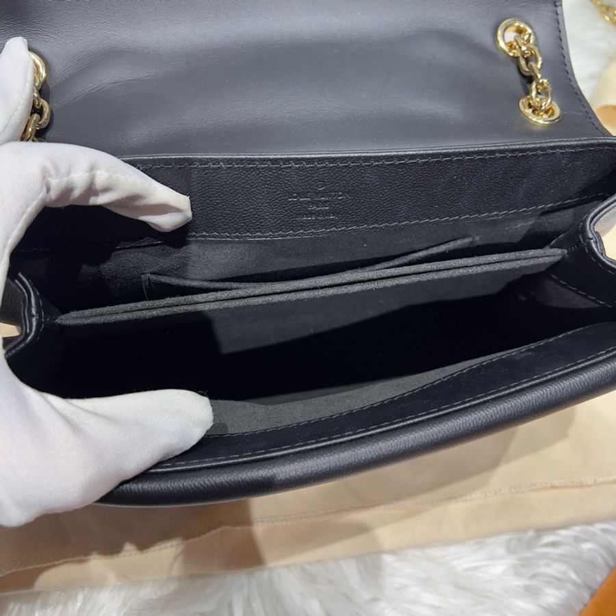 LV 路易威登 very chain 牛皮郵差包-8
