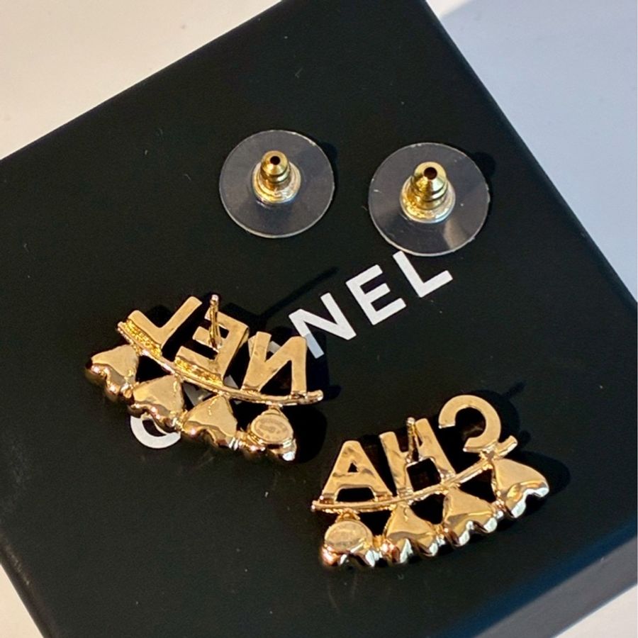 Chanel 字母下愛心耳環✨✨-7
