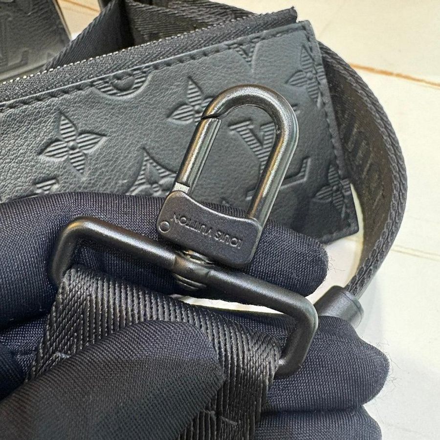 *SHIHNA名牌精品* LV M81115 Gaston 牛皮壓紋隨身斜揹包-6