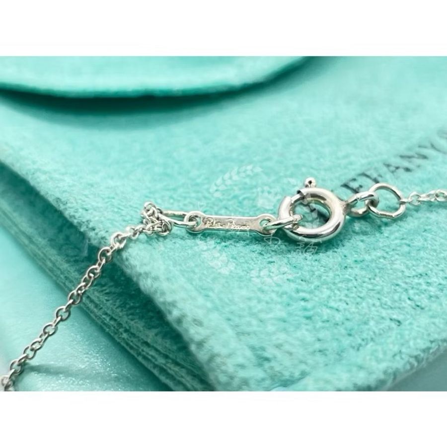 ~~趴趴小舖~~極新正品Tiffany &Co  Loving Heart愛心項鍊(S號)2606261381-5
