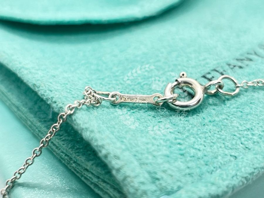 ~~趴趴小舖~~極新正品Tiffany &Co  Loving Heart愛心項鍊(S號)2606261381-8