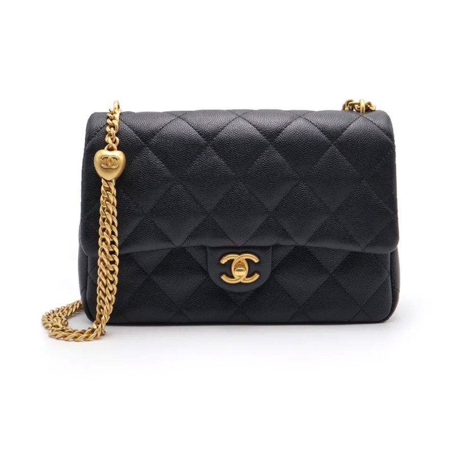 CHANEL 愛心調節釦口蓋包🖤24P-0