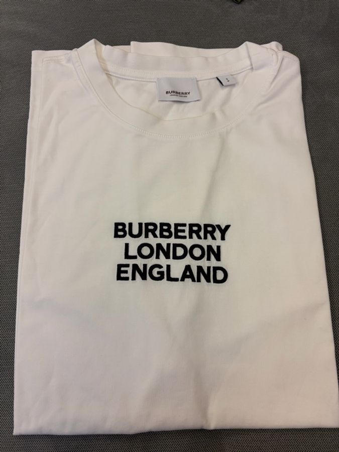 Burberry 經典白T-0