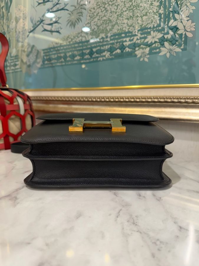 Hermes 89黑Epsom皮Constance III24金釦下蓋手提肩背包H056341CD89-4