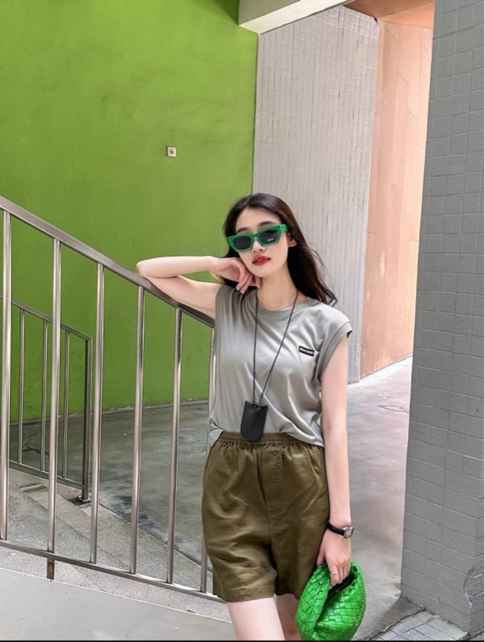 Miu Miu無袖背心-1