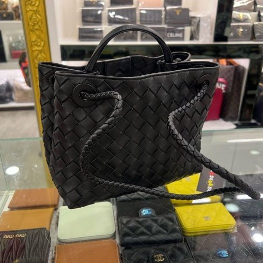 東區正精品㊣BV Bottega Veneta 766014 Small Andiamo 全新黑色小牛皮編織銀扣手提包側背包 RZ6513-5