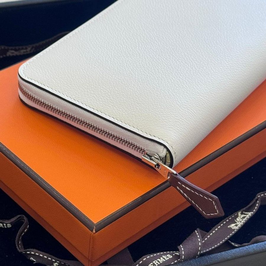 *SHIHNA名牌精品* HERMÈS Silk'In Classique 絲巾拉鍊長夾B刻-2