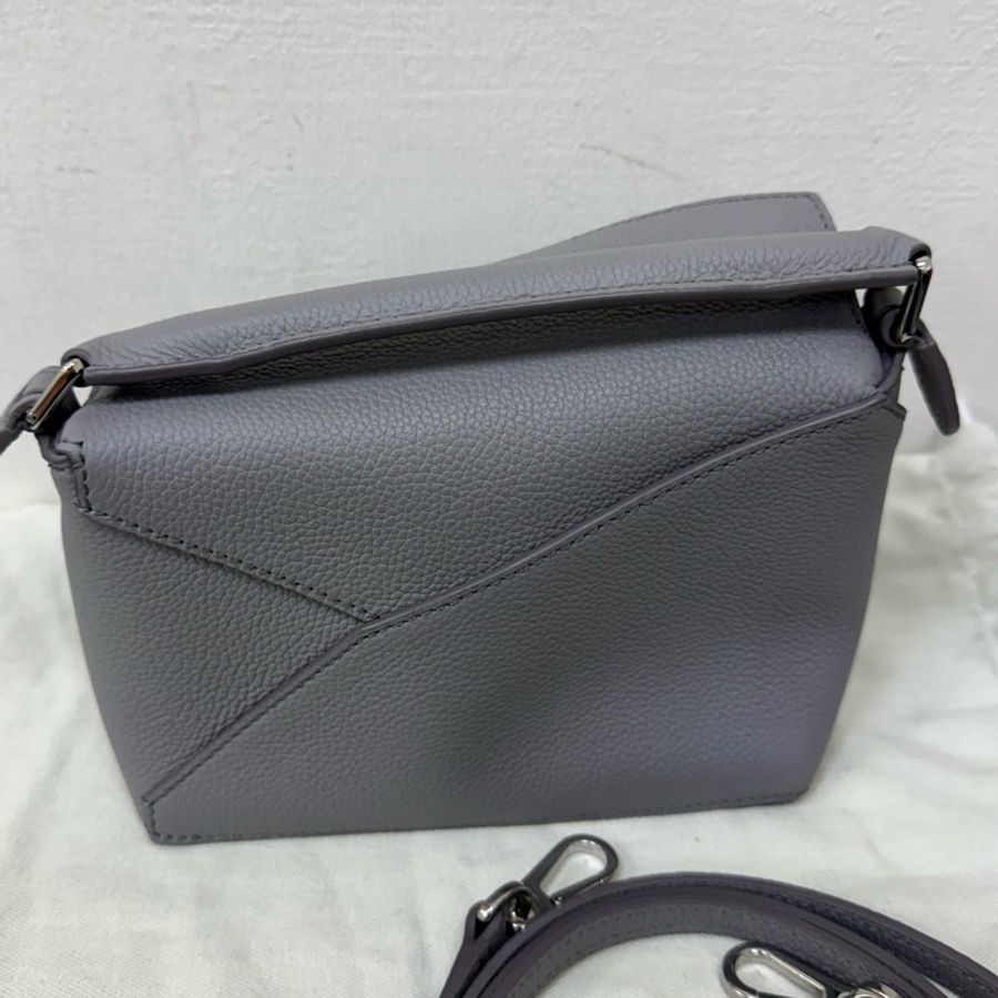 Loewe mini puzzle淺灰色-6