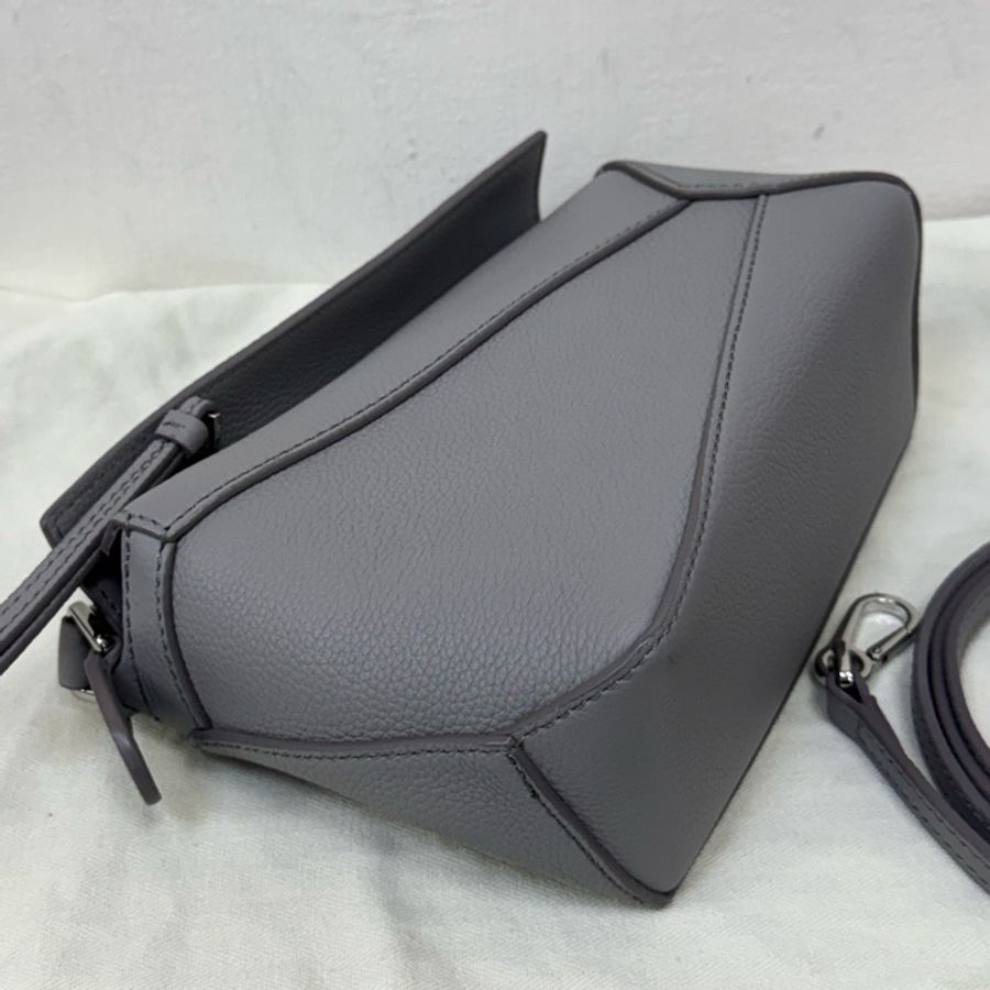 Loewe mini puzzle淺灰色-8