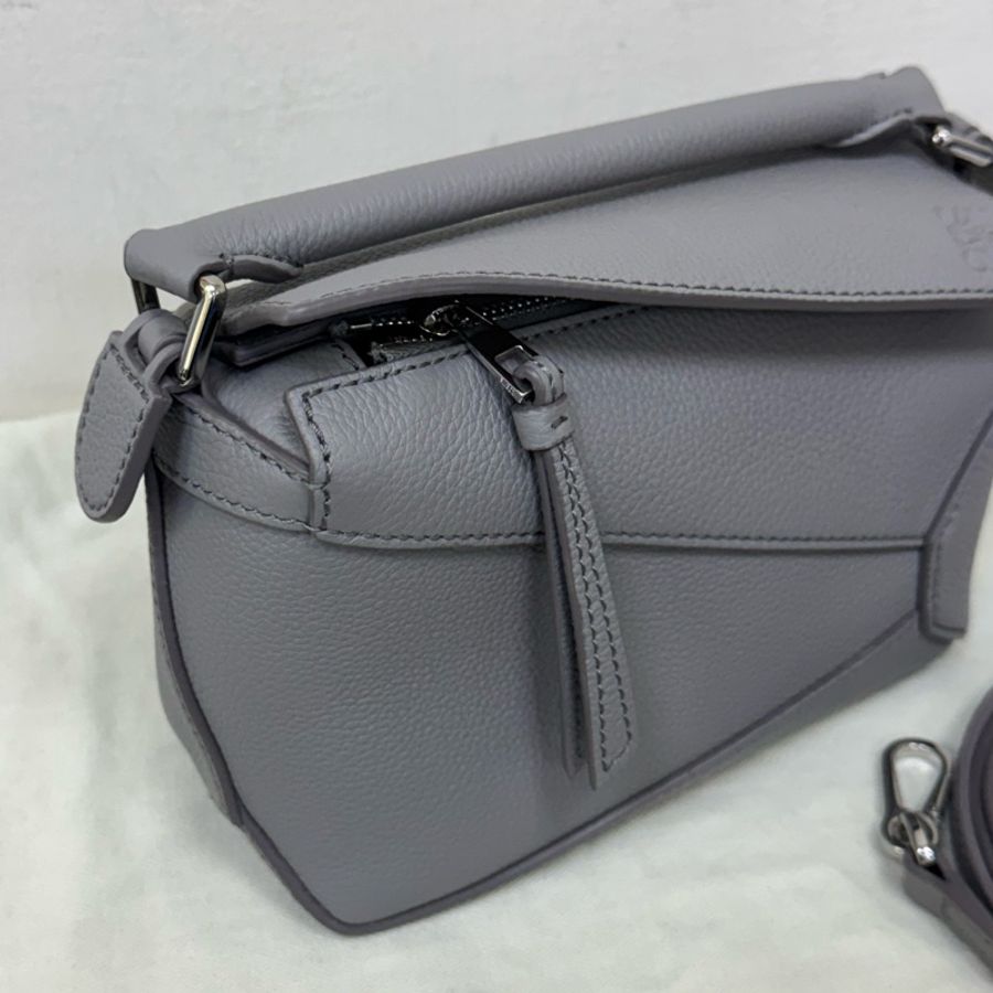 Loewe mini puzzle淺灰色-9