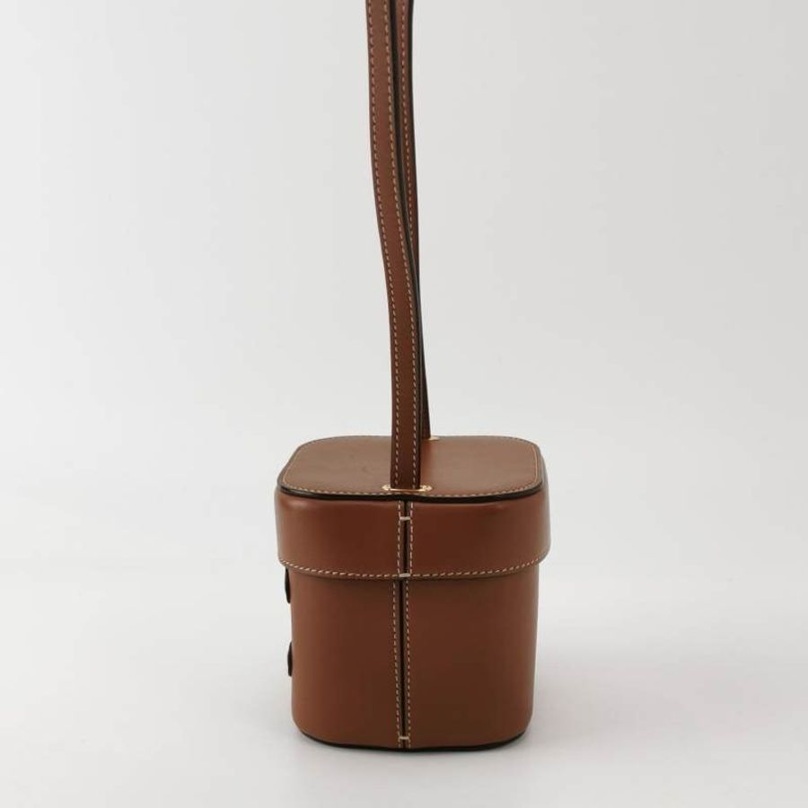 Celine Box Triomphe小號牛皮純色凱旋門Logo單肩包-2