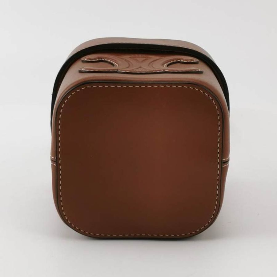 Celine Box Triomphe小號牛皮純色凱旋門Logo單肩包-5