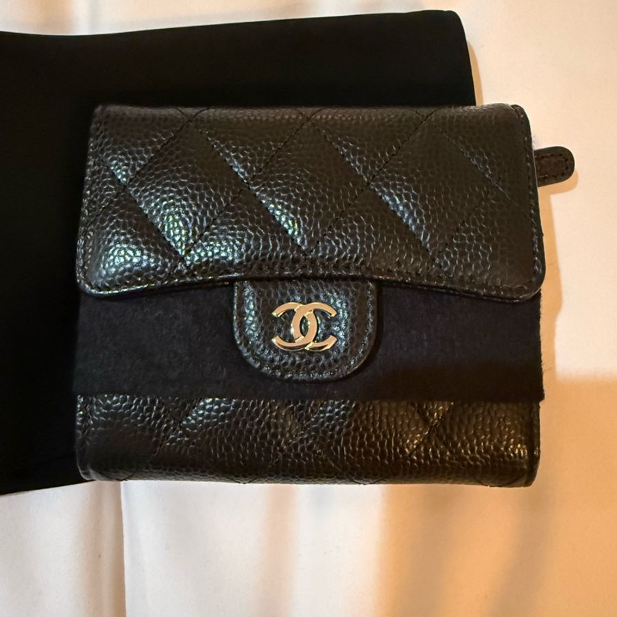 Chanel 經典荔枝皮 黑色銀釦 三折皮夾/短夾 現貨-0