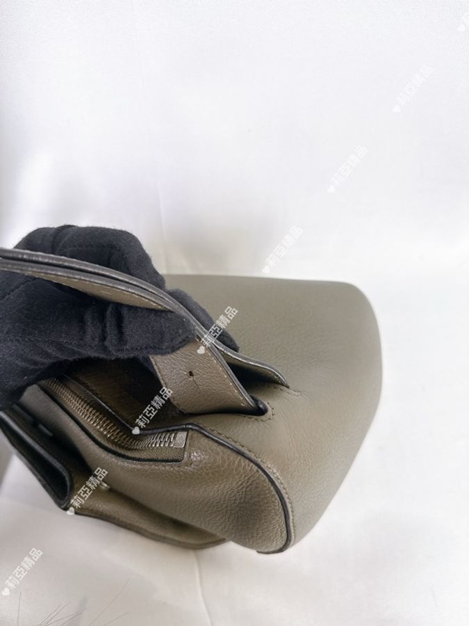 莉亞精品♡ Loewe Anton 胸包 墨綠色 二手美包-9