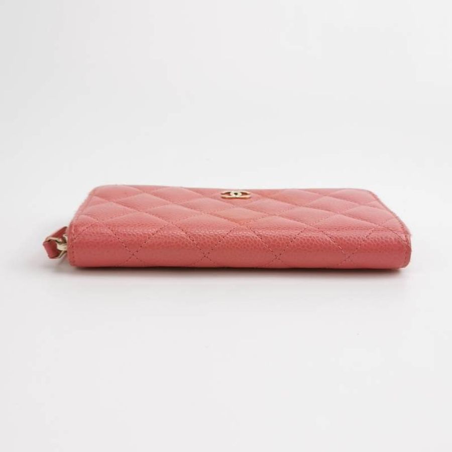 Chanel 牛皮純色菱格絎縫雙C Logo拉鍊錢包-4