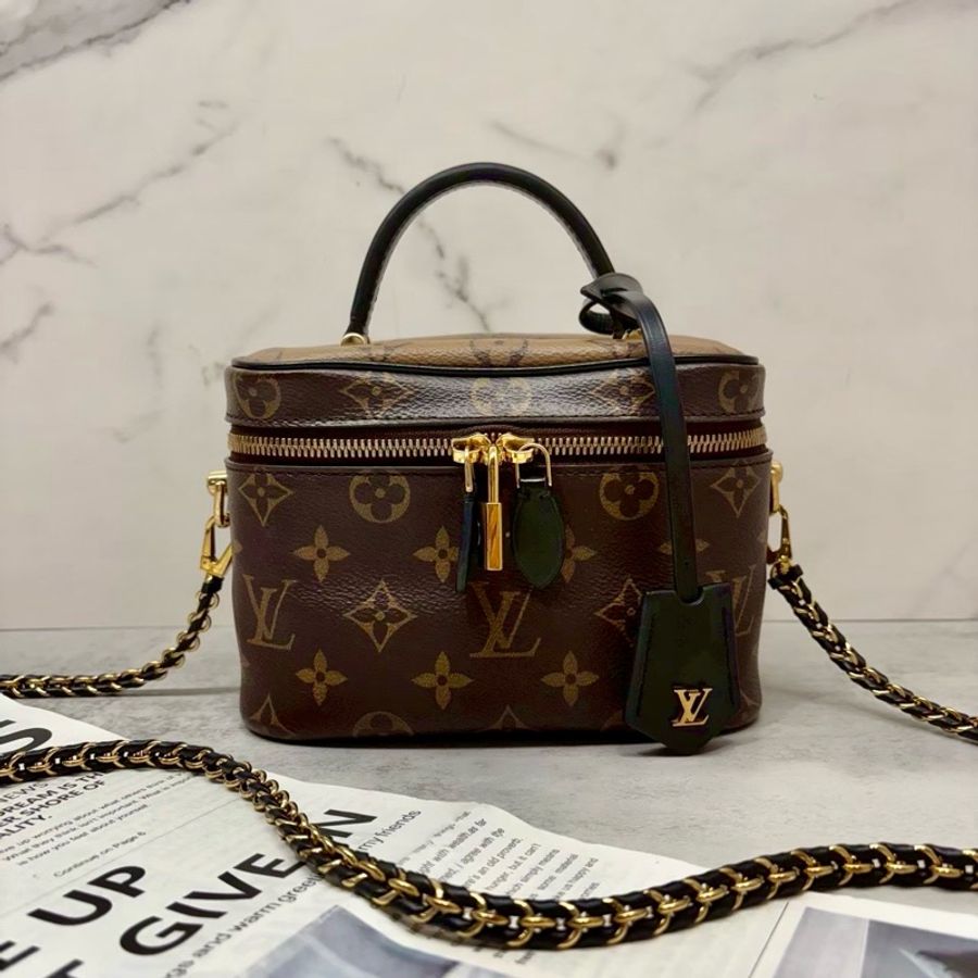 Louis Vuitton  M45165 Vanity PM 鏈帶化妝箱包，Monogram Reverse 塗層帆布製作，配有編織鏈帶與鎖-24