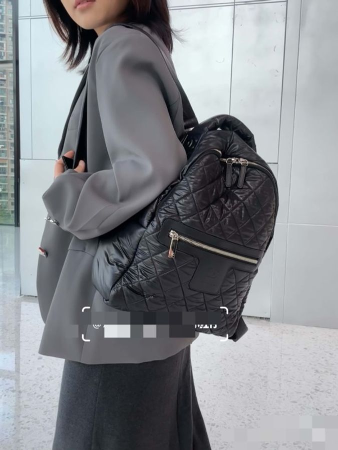Chanel/香奈兒 閒置黑色菱格紋Cocoon太空棉雙肩包 28*36-8