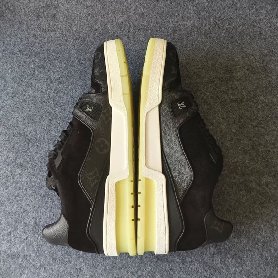 Louis Vuitton 路易威登 LV Trainer 黑老花運動鞋 尺碼 42-3