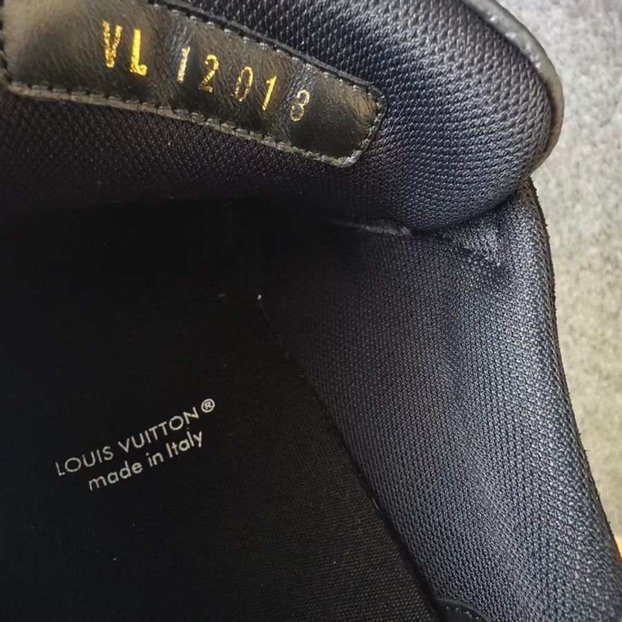 Louis Vuitton 路易威登 LV Trainer 黑老花運動鞋 尺碼 42-6
