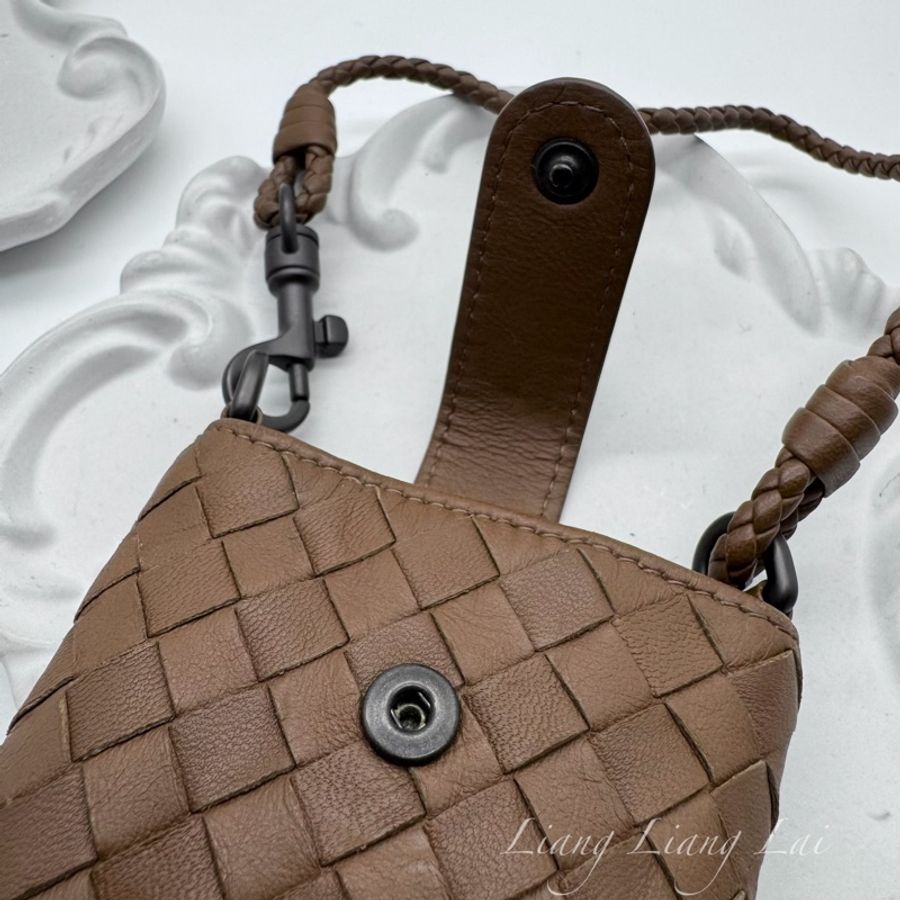 BOTTEGA VENETA BV 編織小羊皮焦糖棕色小提包｜小廢包｜萬用掛包-9