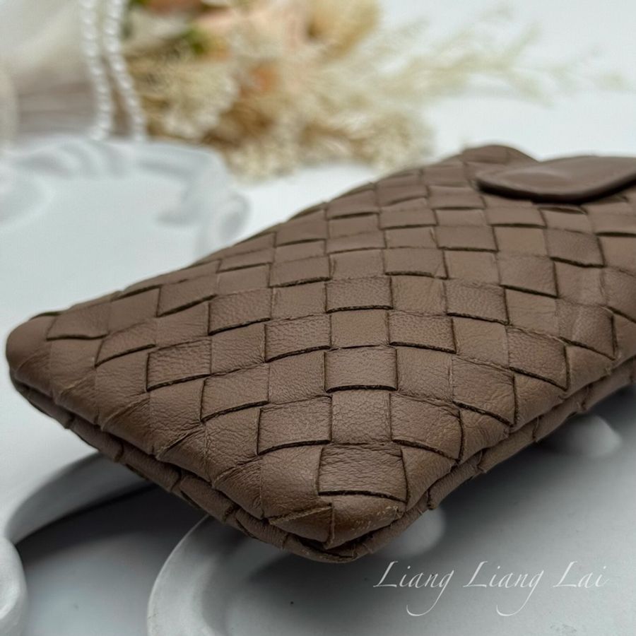 BOTTEGA VENETA BV 編織小羊皮焦糖棕色小提包｜小廢包｜萬用掛包-19