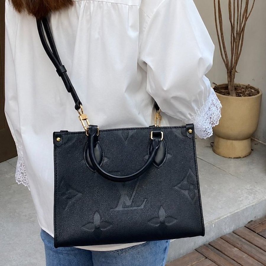 Louis Vuitton -黑色牛皮壓紋Onthego - PM-2