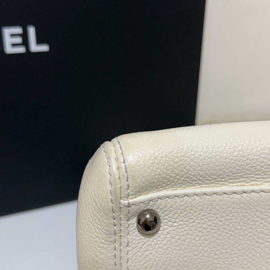 ✨Chanel 白色2.55 cerf tote 性價比很高 雙C款漲超多🫶🏻-9