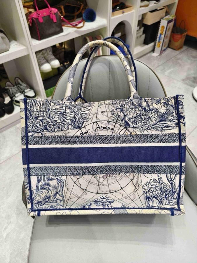 Dior • Book Tote限量環球之旅星星刺繡托特包 中號-4