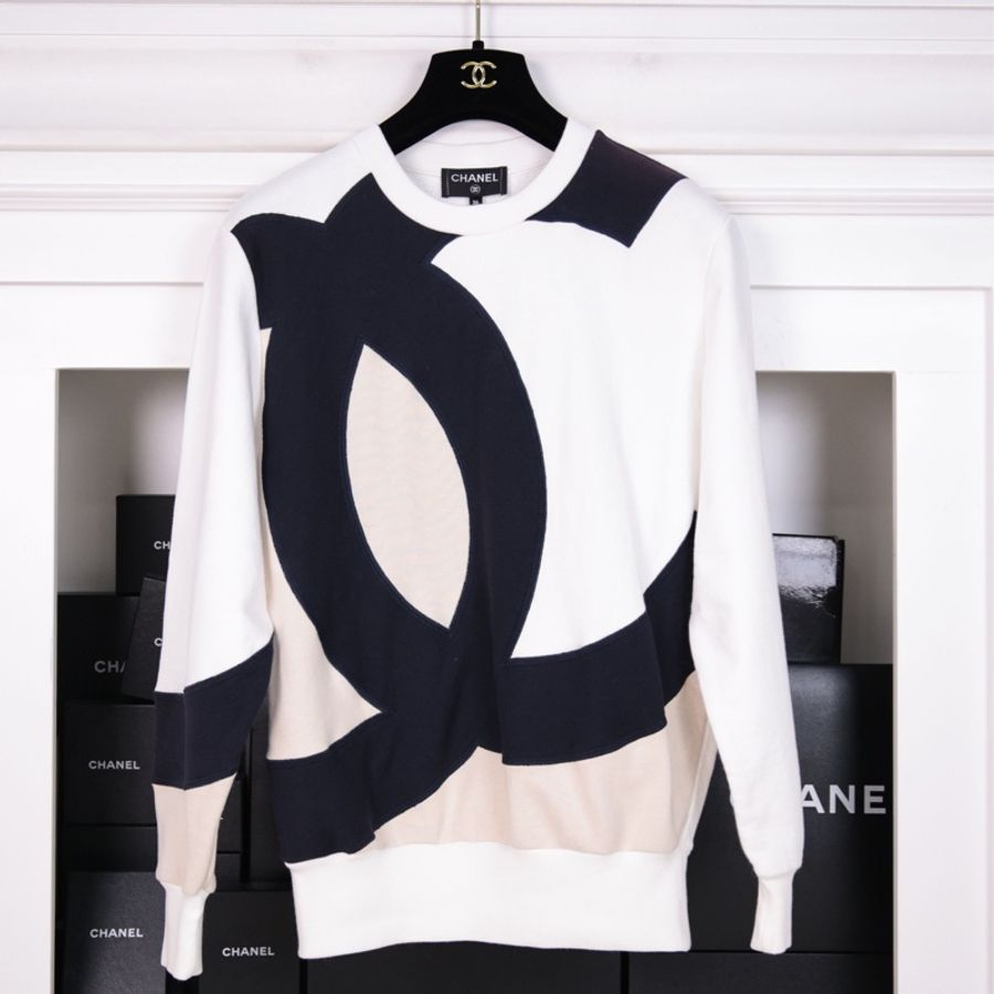 Chanel 18年白色大CC logo套头卫衣上衣外套-0
