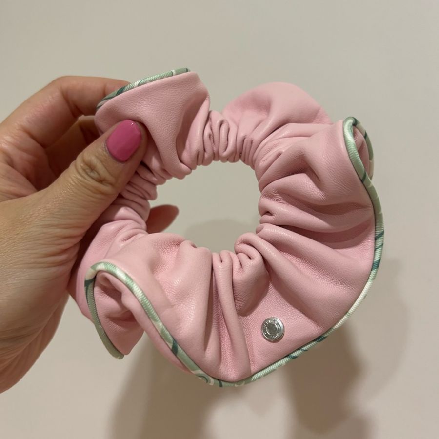 現貨商品 全新商品 台灣購證 Hermes 經典皮革粉色大腸圈-0